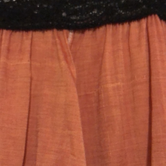 Gorgeous flowy pants - Picture 2 of 3